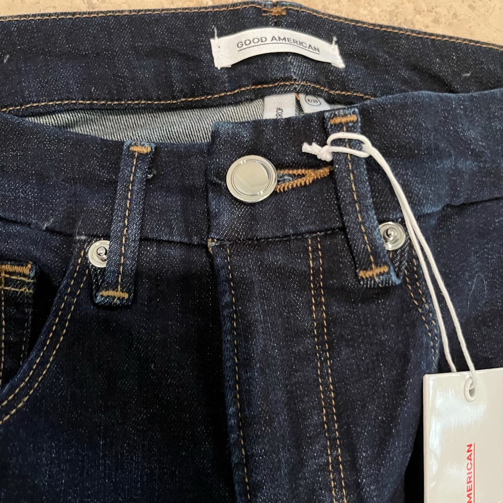 Good American Good Legs Cropped Jeans -NWT!